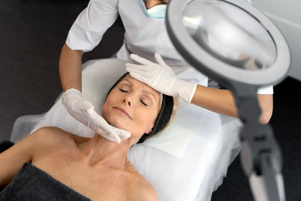 3 козметични процедури за лице, които да си подарите по време на СПА почивка - хотел Ruskovets.com 3 козметични процедури за лице, които да си подарите по време на СПА почивка