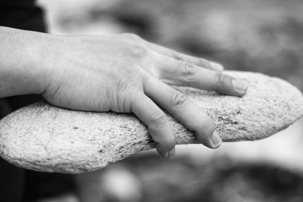 Белите скали край Кремен – едно от скритите природни чудеса до Добринище - хотел Ruskovets.com Белите скали България