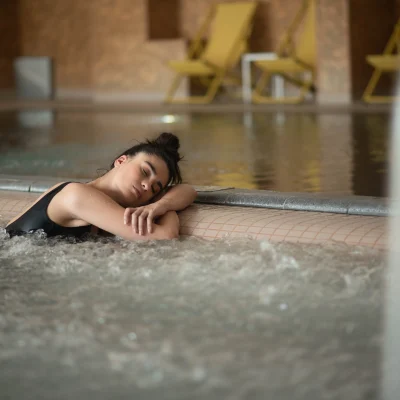 Services and prices (external visitors)