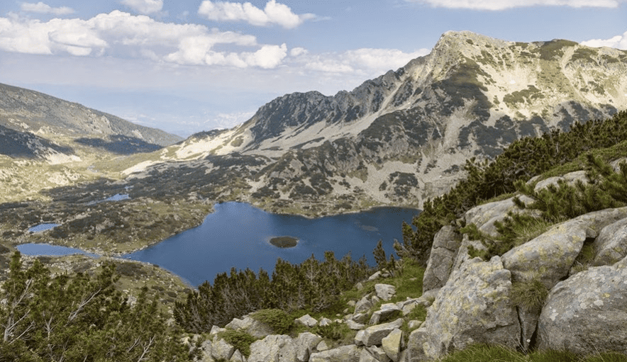 Sivriya Peak, Pirin – Useful Information for Your Mountain Adventure - хотел Ruskovets.com Lake and Sivriya Peak