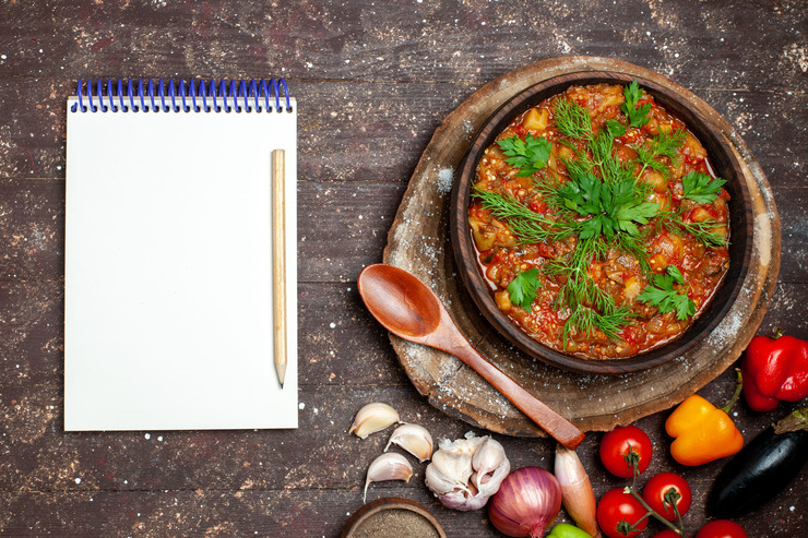 Bansko Kapama: Everything You Need to Know About Pirin’s Iconic Winter Specialty (and Where to Try the Best One) - хотел Ruskovets.com Traditional kapama recipe in a clay pot
