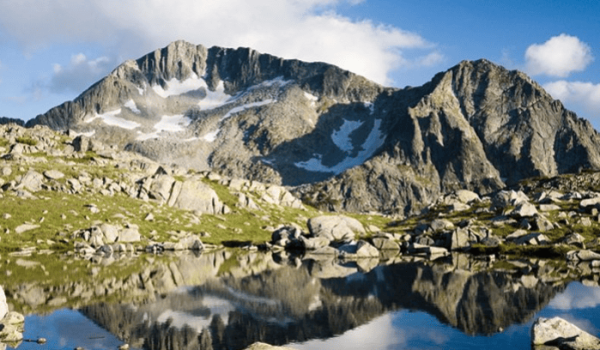 Kamenitsa Peak
