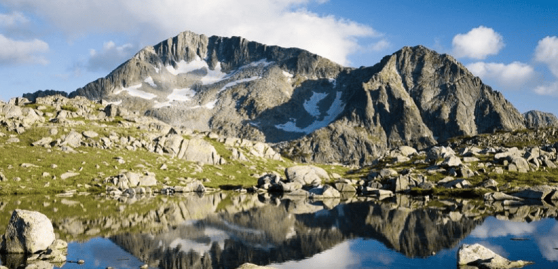 Kamenitsa Peak
