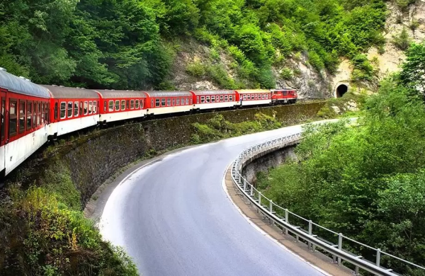The narrow-gauge railway in Dobrinishte - ruskovets.com