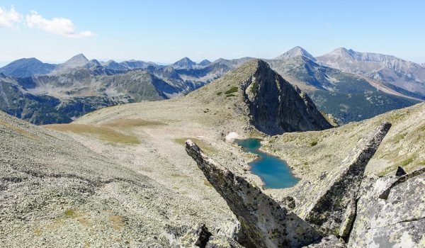 gazeiskoto-ezero-in-pirin-mountain