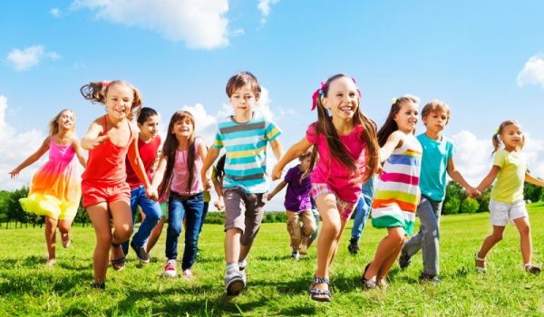 standard_1500x1125_kidsplayingoutside-e1561558112824